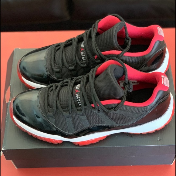Bred 11s - Picture 4 of 4
